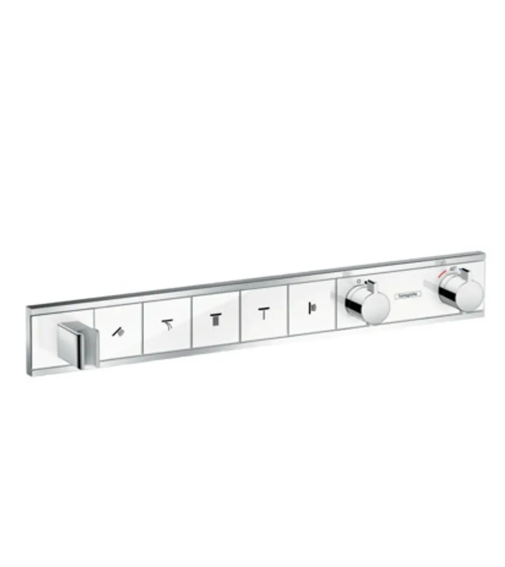 Thermostat von Hansgrohe mit zwei Drehreglern zur Temperatur- und Wassermengensteuerung, sowie Tasten für verschiedene Auslässe in Weiß/Chrom.